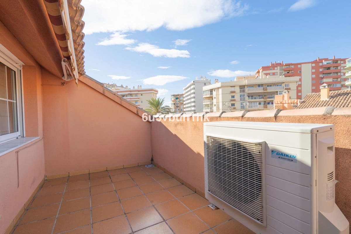 Finca/Casa Rural de 4 habitaciones en Fuengirola en venta - 1.100.000 € (Ref: 9518112)