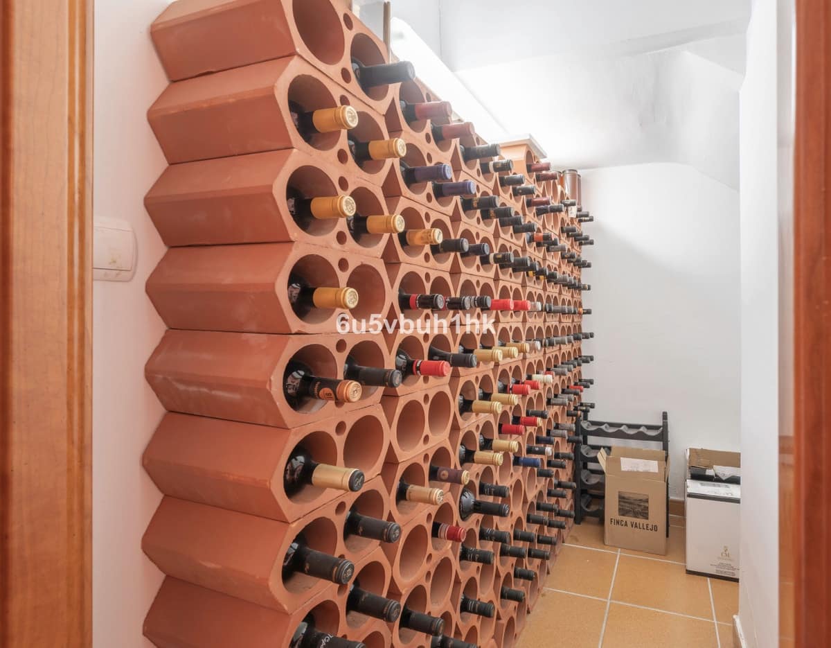 Finca/Casa Rural de 4 habitaciones en Fuengirola en venta - 1.100.000 € (Ref: 9518112)