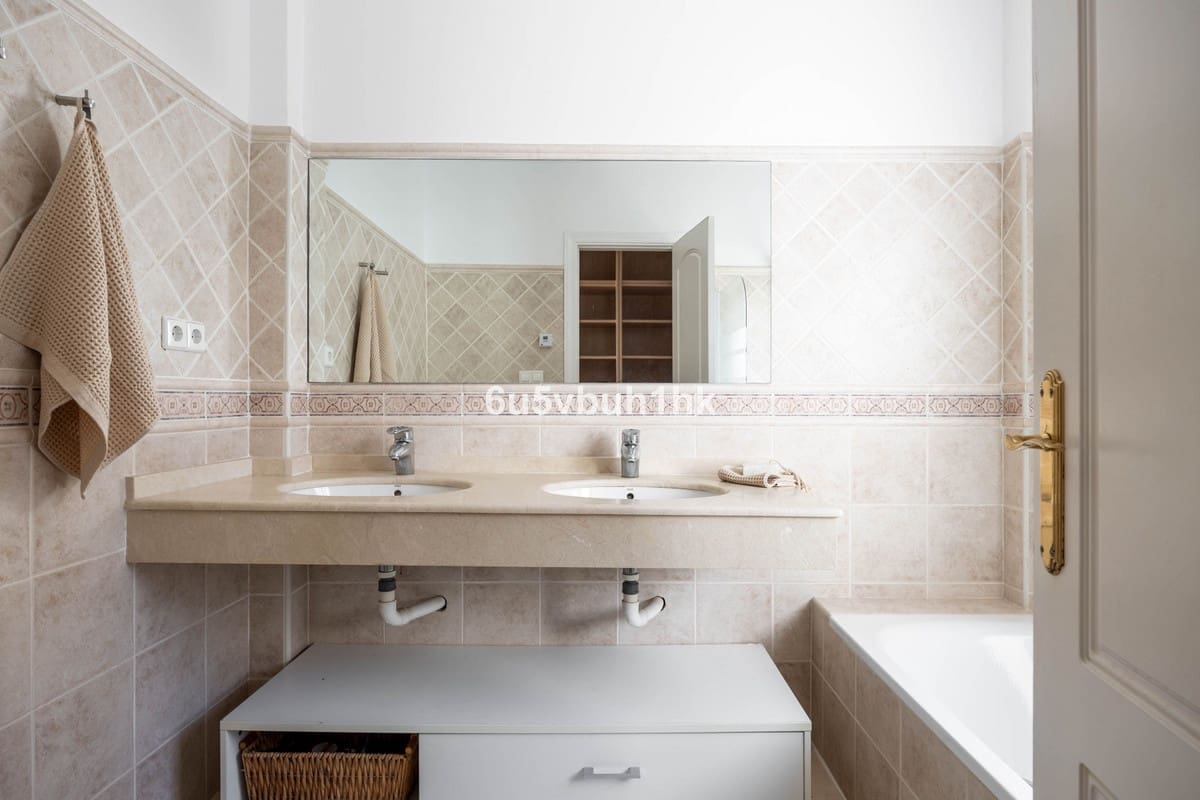 6 sypialnia Dom na sprzedaż w Mijas z basenem - 998 000 € (Ref: 9518117)