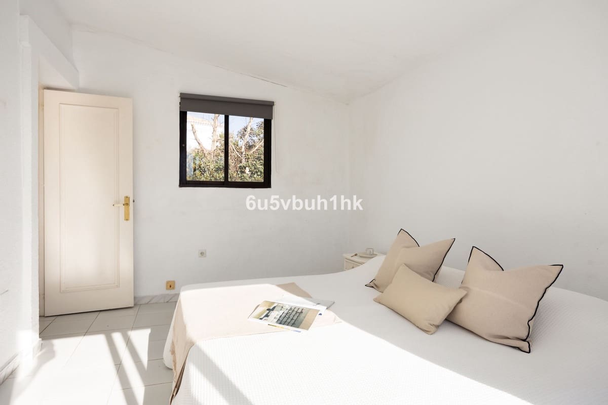 Casa de 4 habitaciones en Mijas en venta - 450.000 € (Ref: 9518118)