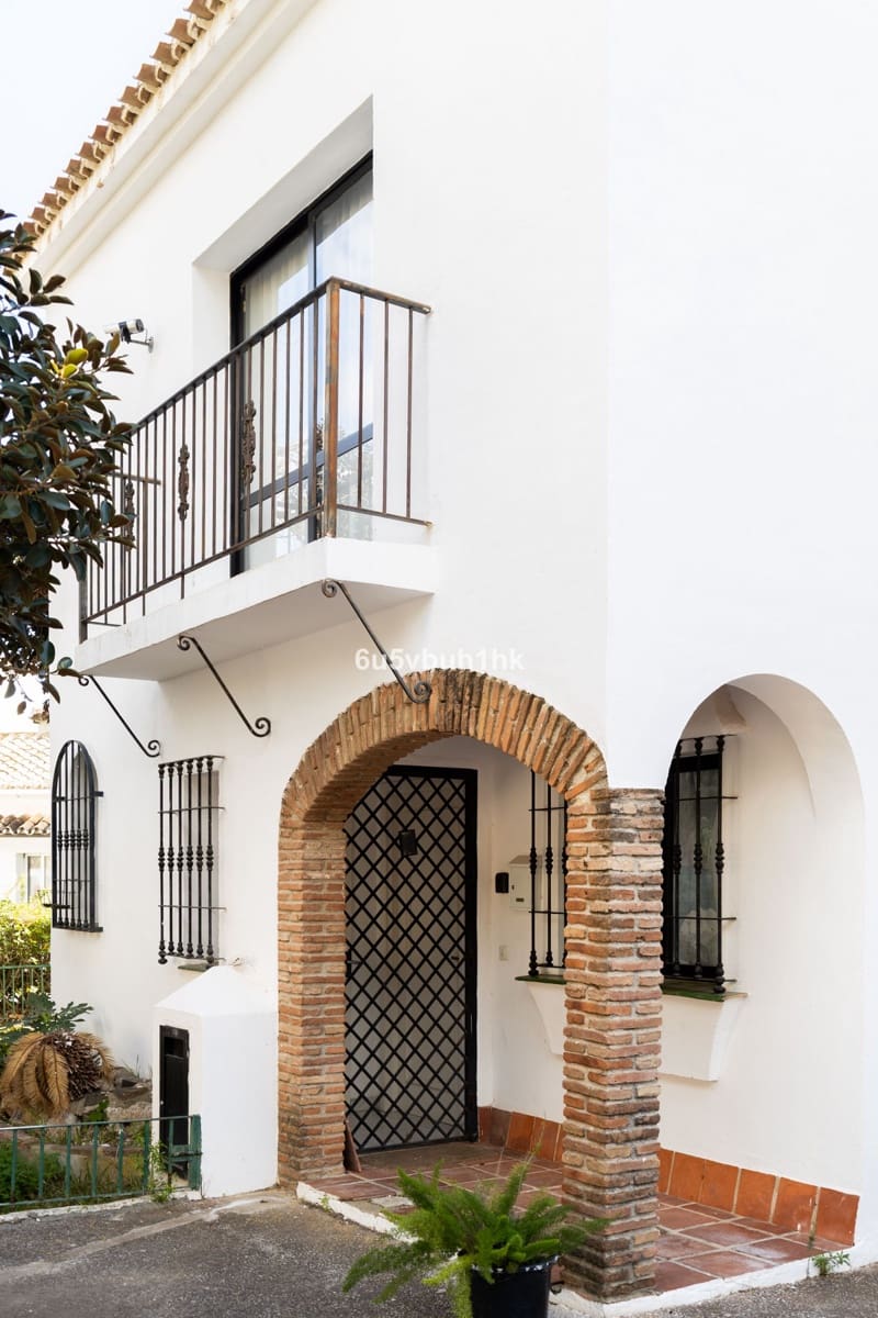 Casa de 4 habitaciones en Mijas en venta - 450.000 € (Ref: 9518118)