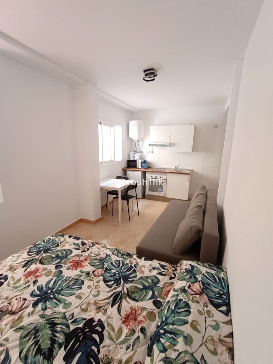 11 soveværelse Byhus til salg i Malaga by - € 3.500.000 (Ref: 9518119)