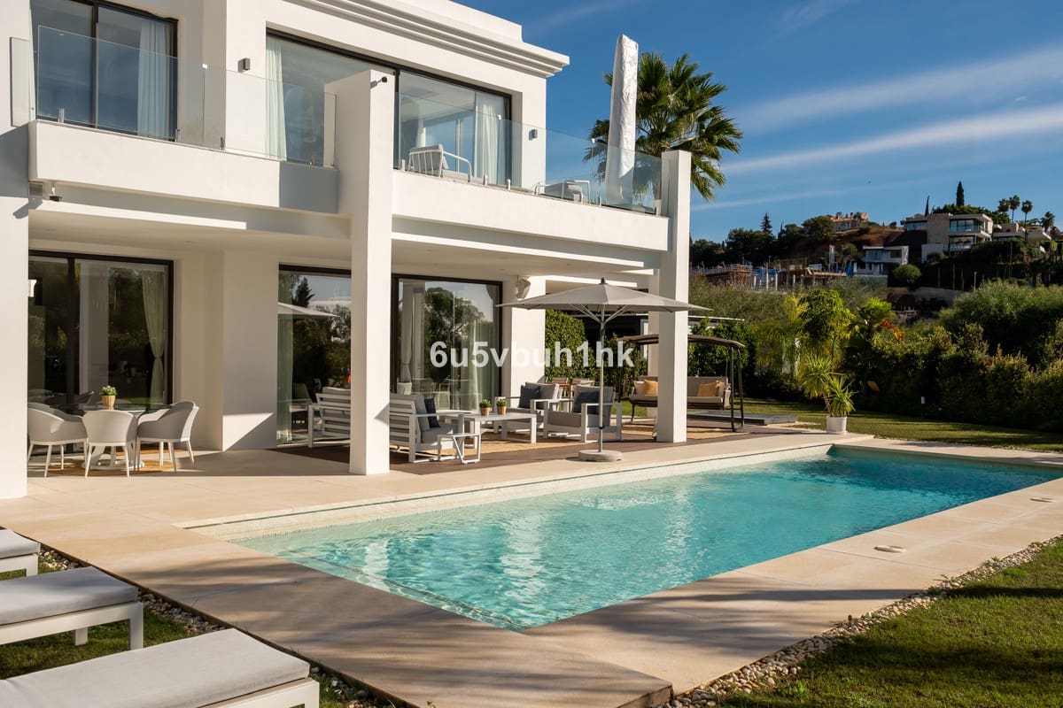 5 soverom Villa til salgs i Monte Halcones med svømmebasseng - € 4 150 000 (Ref: 9518121)
