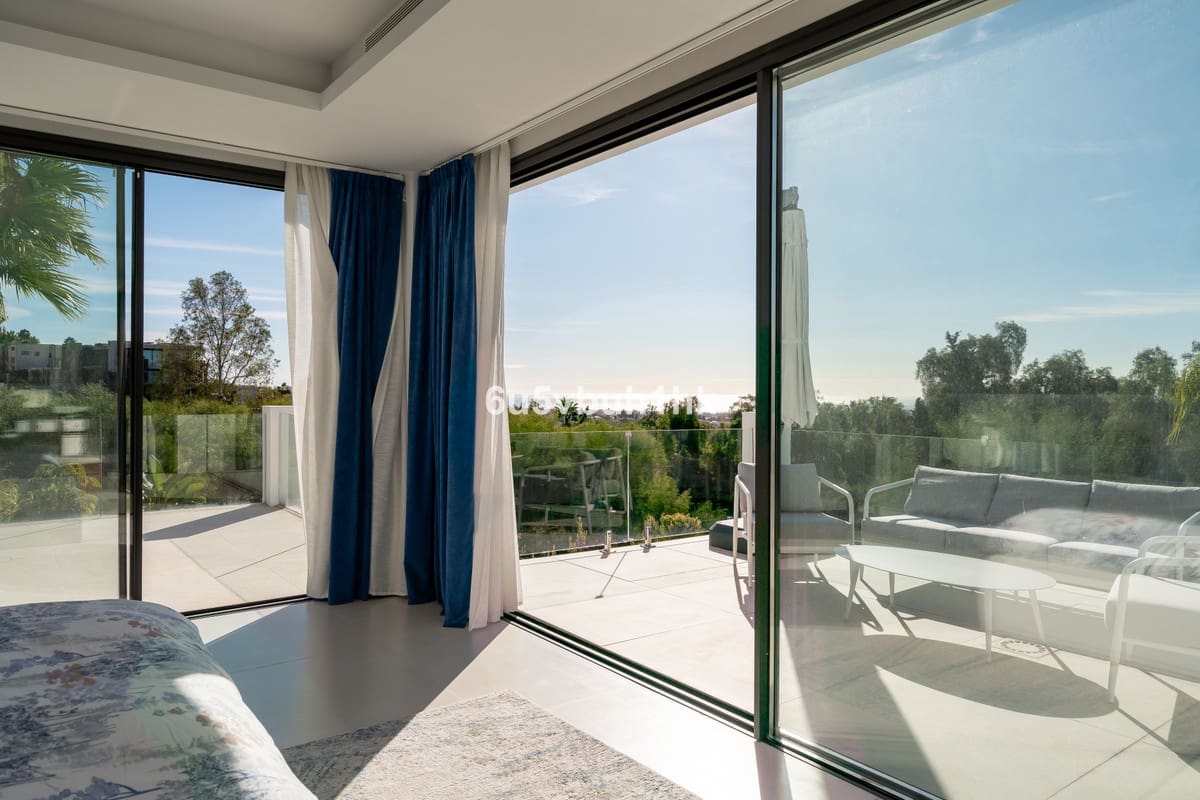 5 soverom Villa til salgs i Monte Halcones med svømmebasseng - € 4 150 000 (Ref: 9518121)