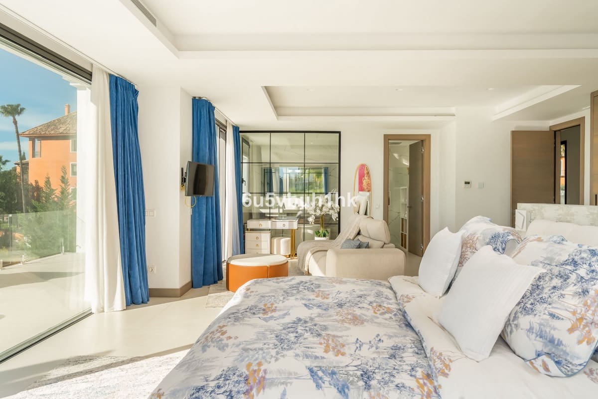 5 soverom Villa til salgs i Monte Halcones med svømmebasseng - € 4 150 000 (Ref: 9518121)