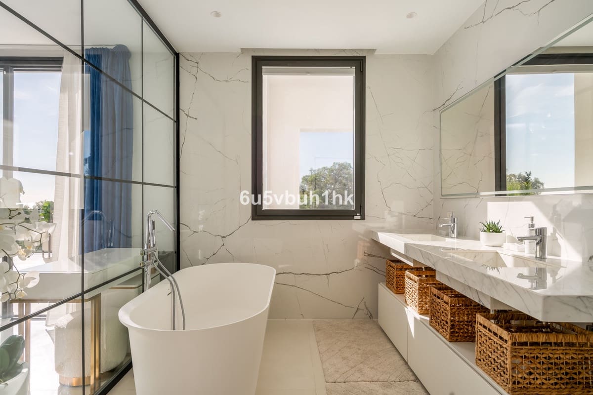 5 soverom Villa til salgs i Monte Halcones med svømmebasseng - € 4 150 000 (Ref: 9518121)