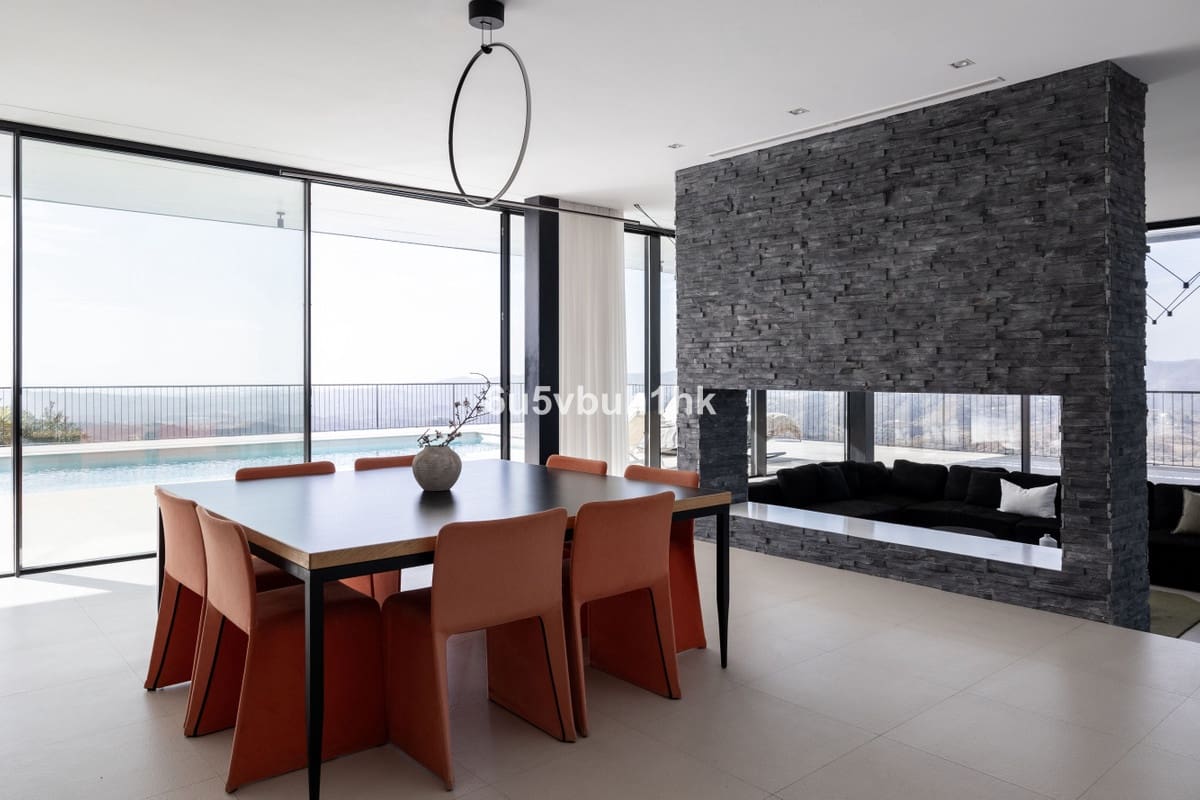 Chalet de 4 habitaciones en Valtocado en venta con piscina - 2.450.000 € (Ref: 9518122)