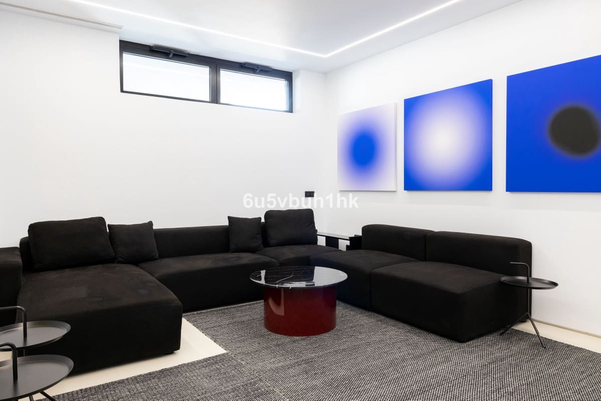 Chalet de 4 habitaciones en Valtocado en venta con piscina - 2.450.000 € (Ref: 9518122)