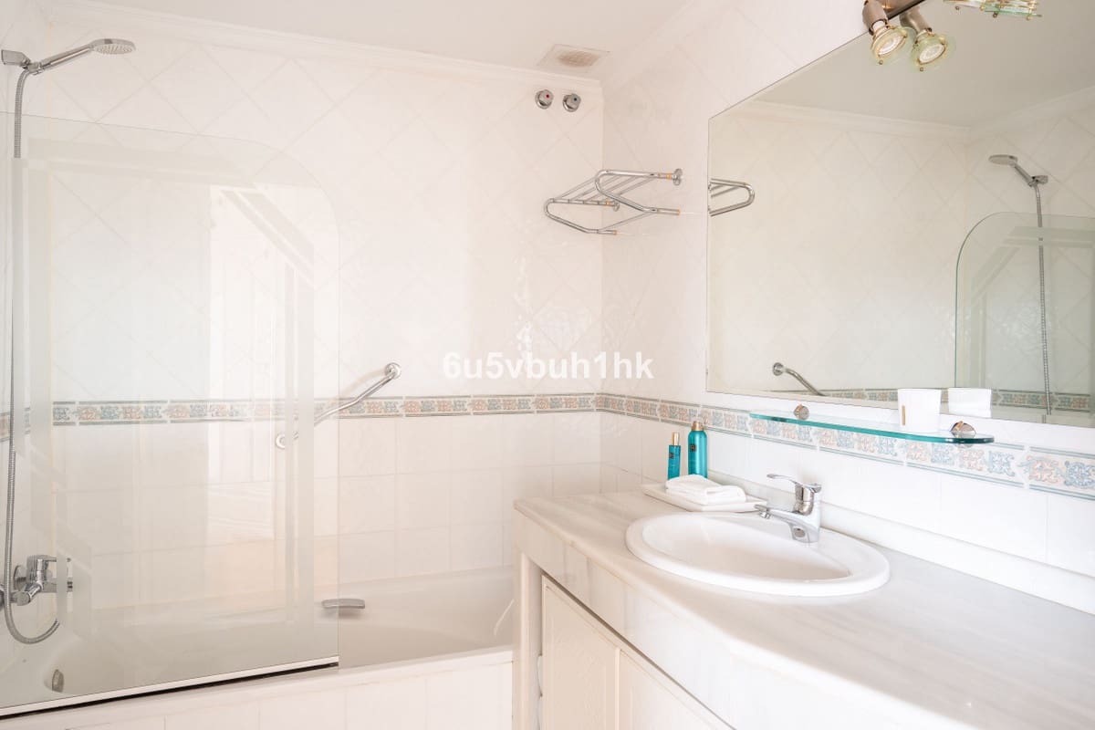 5 slaapkamer Huis te koop in Benalmadena - € 645.000 (Ref: 9518129)