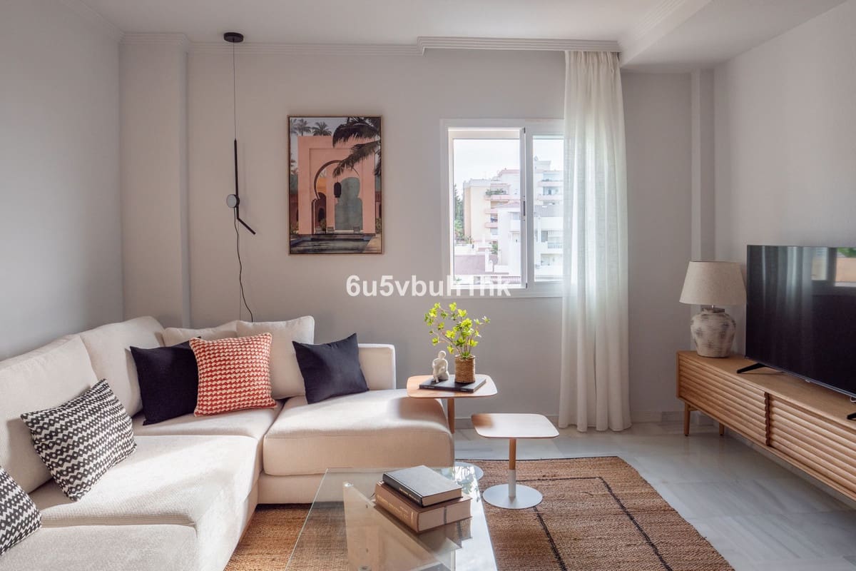 3 slaapkamer Huis te koop in Torrequebrada - € 599.000 (Ref: 9518130)