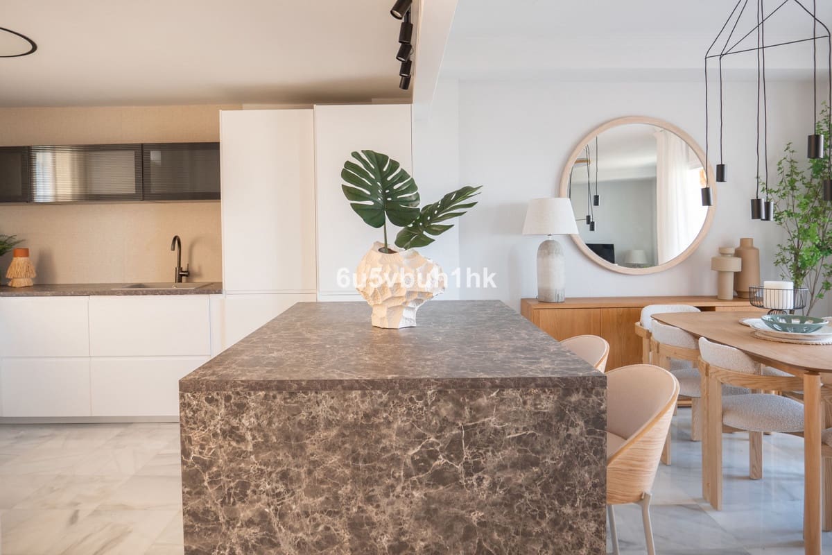 3 slaapkamer Huis te koop in Torrequebrada - € 599.000 (Ref: 9518130)