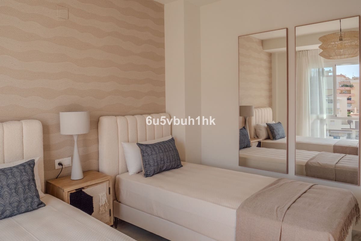 3 slaapkamer Huis te koop in Torrequebrada - € 599.000 (Ref: 9518130)