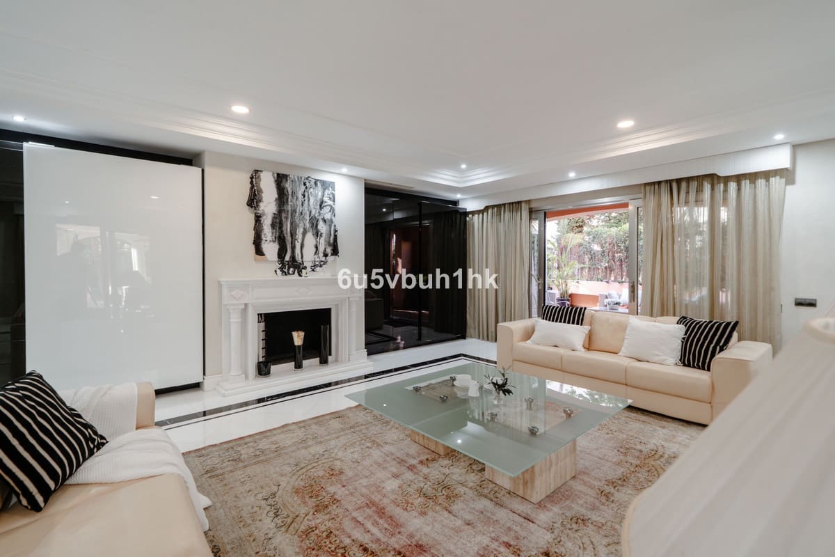 2 soverom Leilighet til salgs i Marbella - € 2 950 000 (Ref: 9518132)