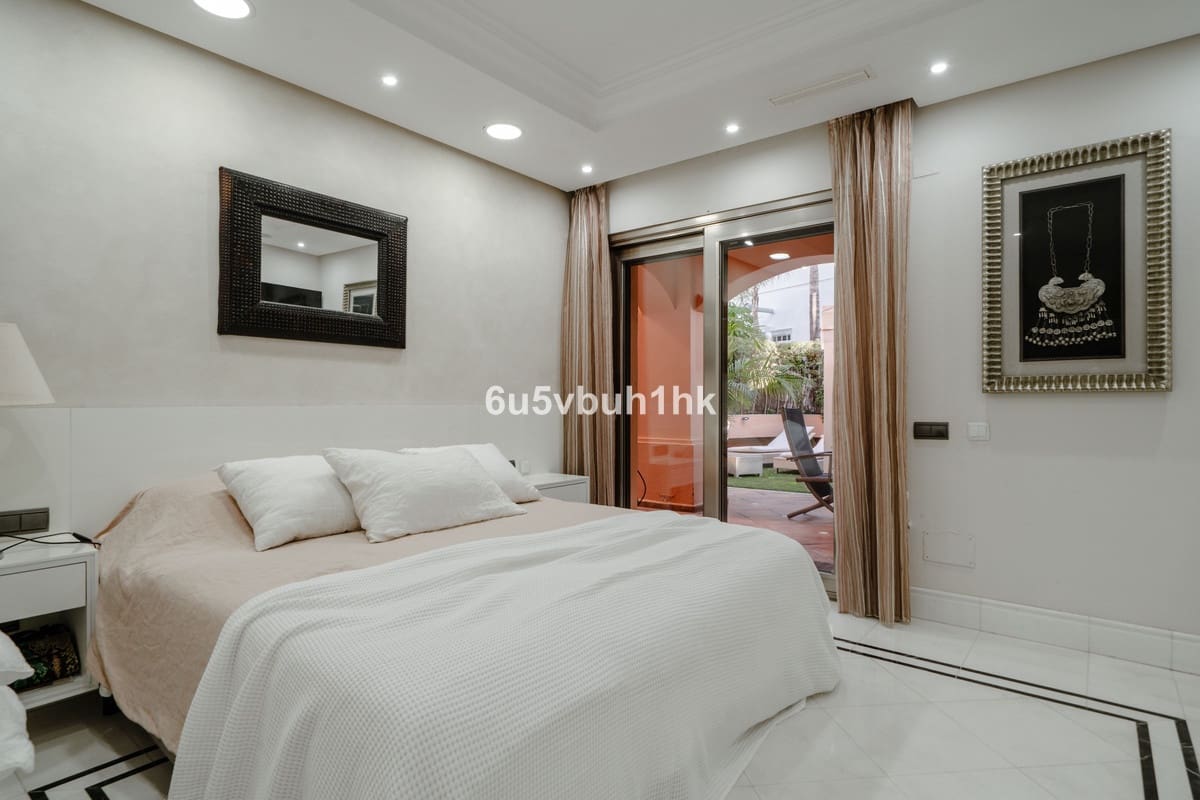 2 soverom Leilighet til salgs i Marbella - € 2 950 000 (Ref: 9518132)