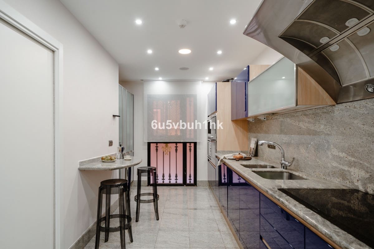 2 soverom Leilighet til salgs i Marbella - € 2 950 000 (Ref: 9518132)