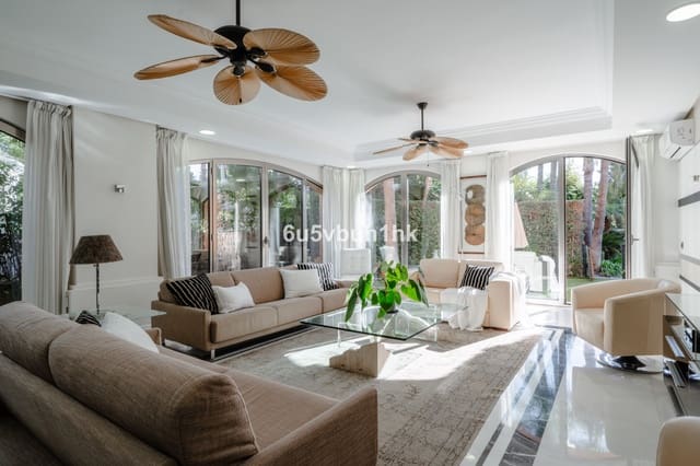 2 soverom Leilighet til salgs i Casco Antiguo, Marbella - € 2 950 000 (Ref: 9518132)