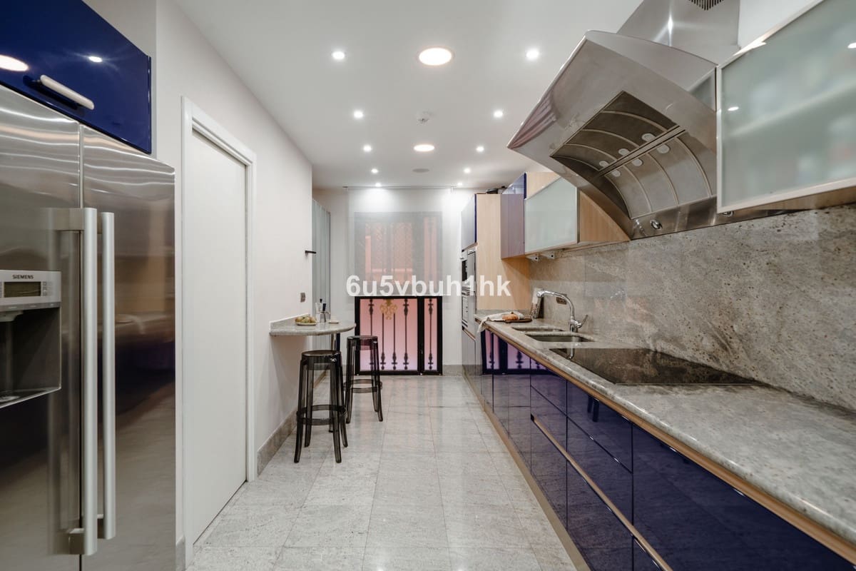 2 soverom Leilighet til salgs i Marbella - € 2 950 000 (Ref: 9518132)