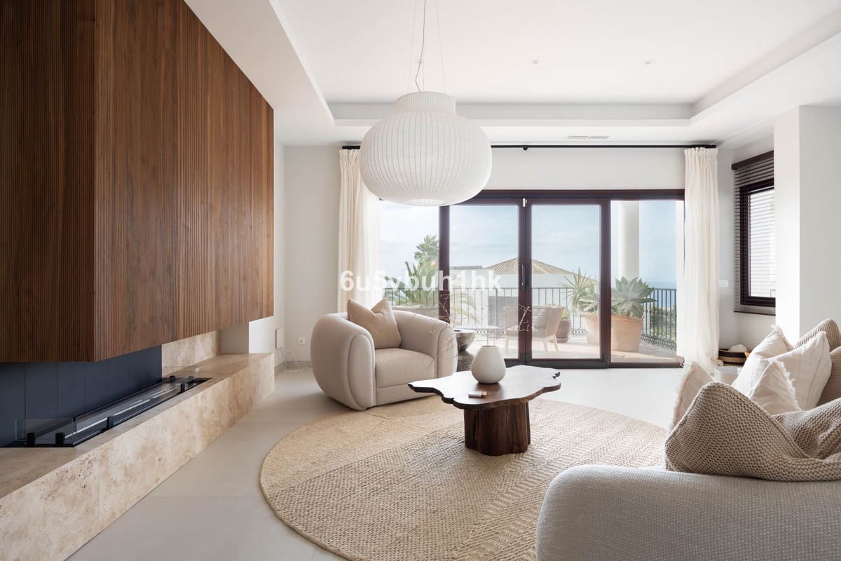 Chalet de 6 habitaciones en Marbella en venta con piscina - 3.995.950 € (Ref: 9518135)