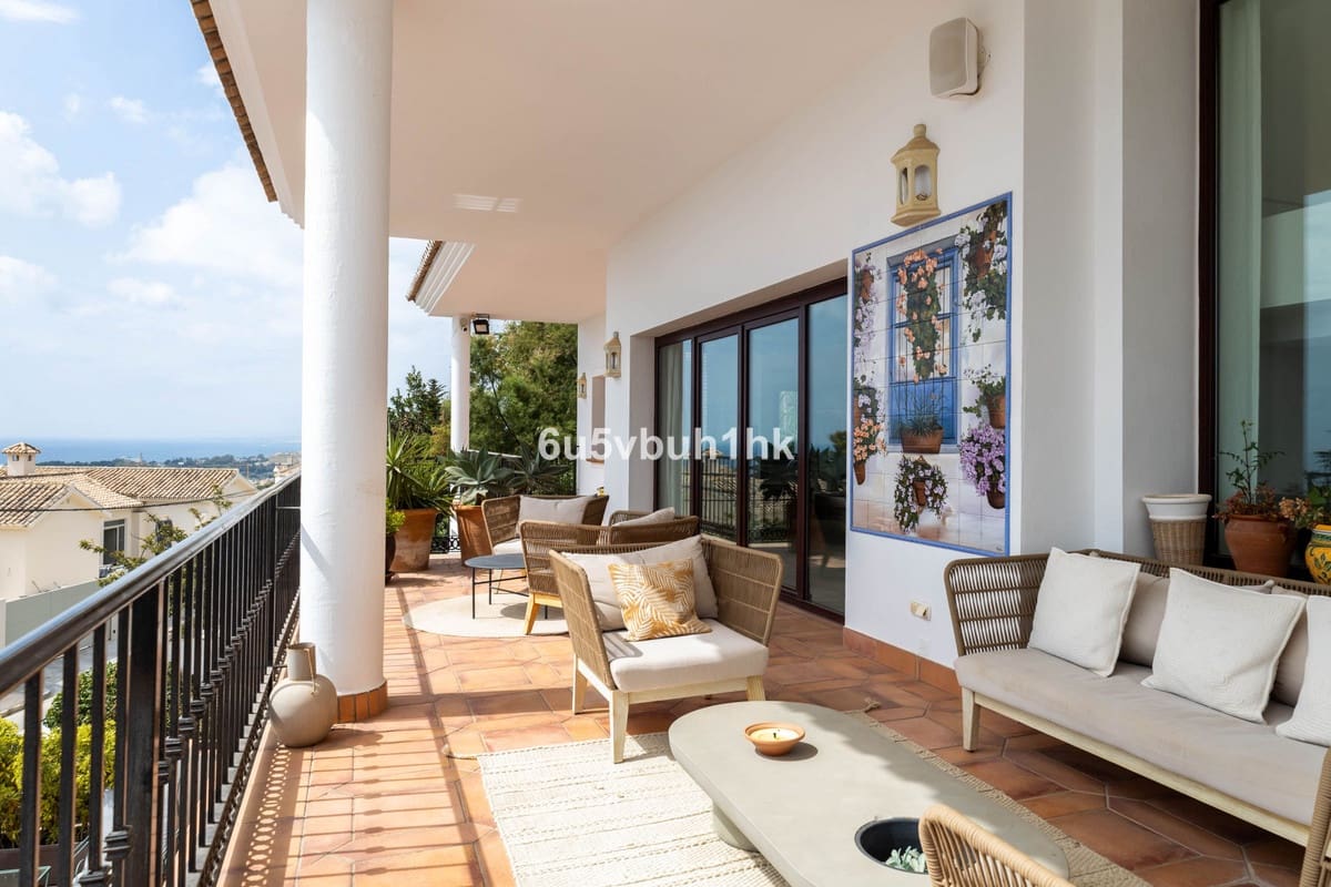 Chalet de 6 habitaciones en Marbella en venta con piscina - 3.995.950 € (Ref: 9518135)
