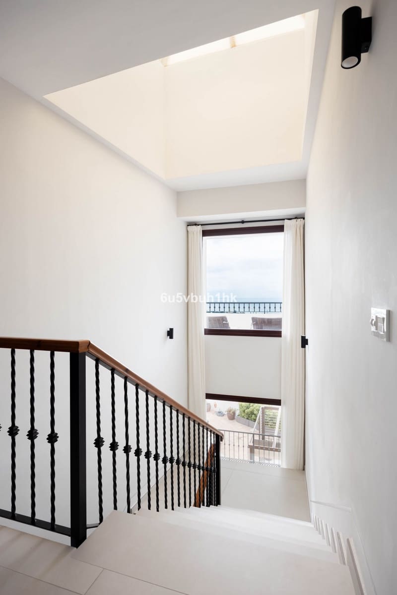 Chalet de 6 habitaciones en Marbella en venta con piscina - 3.995.950 € (Ref: 9518135)