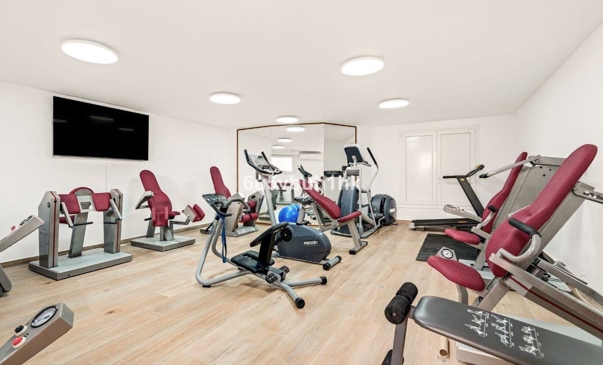 Chalet de 6 habitaciones en Marbella en venta con piscina - 3.995.950 € (Ref: 9518135)