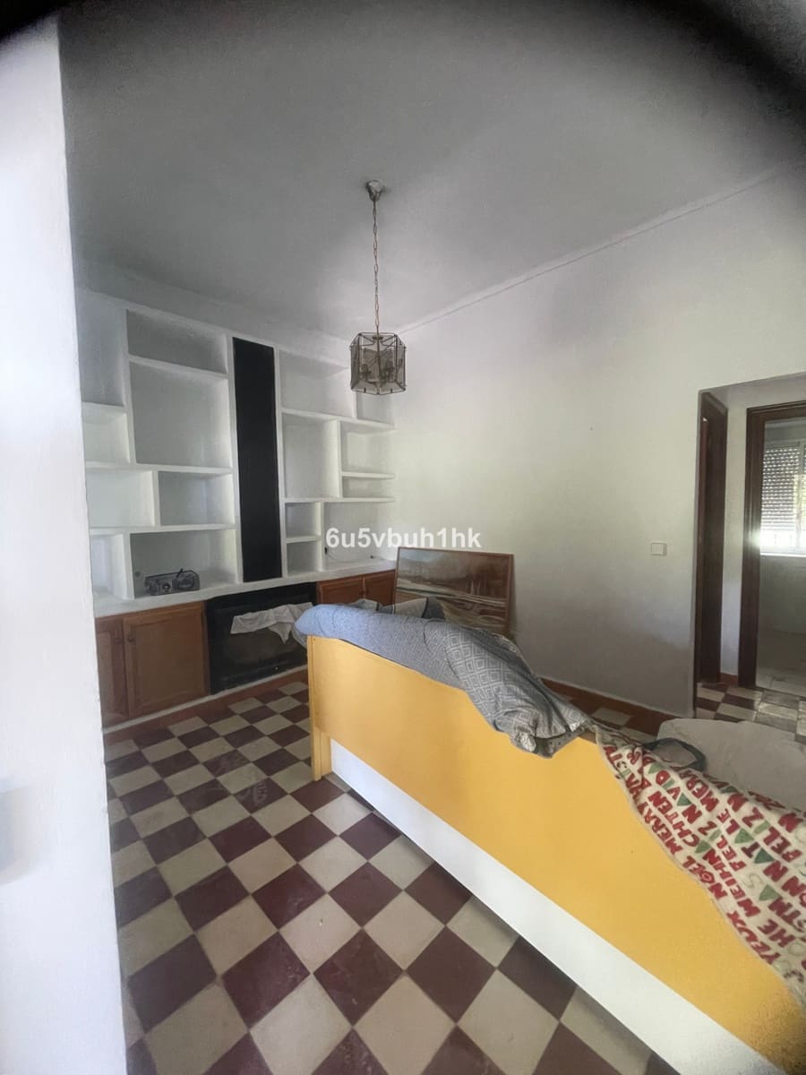 2 bedroom Finca/Country House for sale in Coin - € 320,000 (Ref: 9518138)