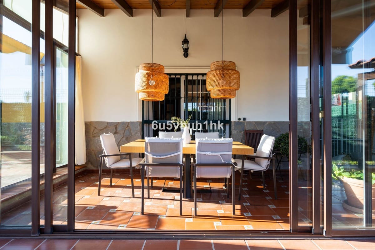 5 soverom Hus til salgs i Malaga by - € 995 000 (Ref: 9518139)