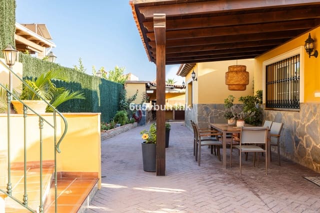 5 soverom Hus til salgs i Centro Historico, Málaga by - € 995 000 (Ref: 9518139)