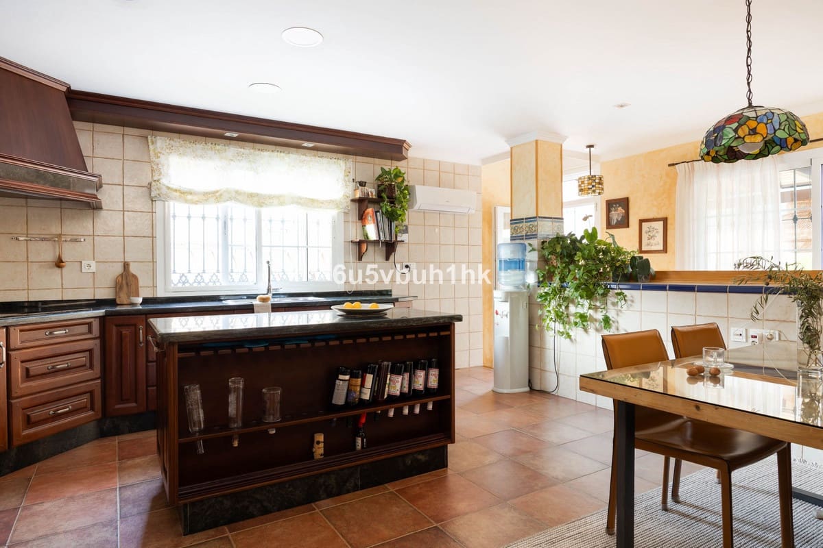 5 soverom Hus til salgs i Malaga by - € 995 000 (Ref: 9518139)