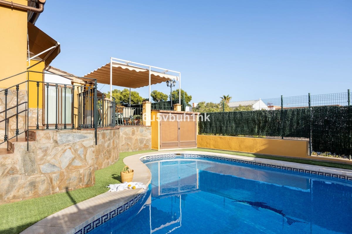5 soverom Hus til salgs i Malaga by - € 995 000 (Ref: 9518139)