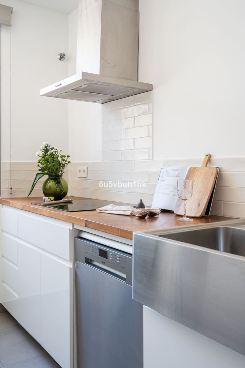 5 makuuhuone Omakotitalo myytävänä paikassa Fuengirola mukana uima-altaan - 614 000 € (Ref: 9518145)