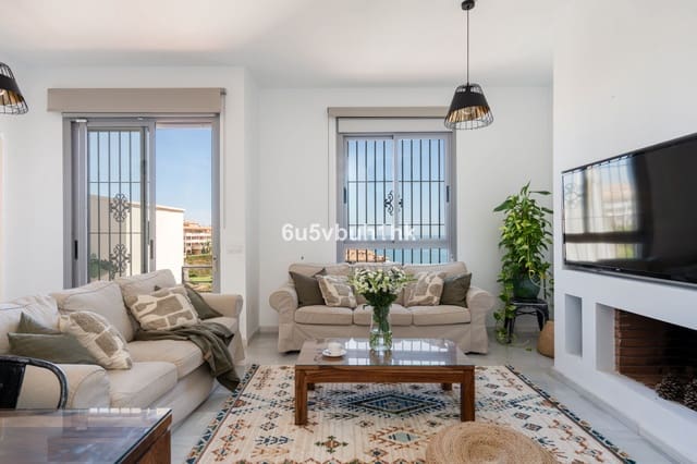 5 makuuhuone Omakotitalo myytävänä paikassa Castillo Sohail, Fuengirola mukana uima-altaan - 614 000 € (Ref: 9518145)