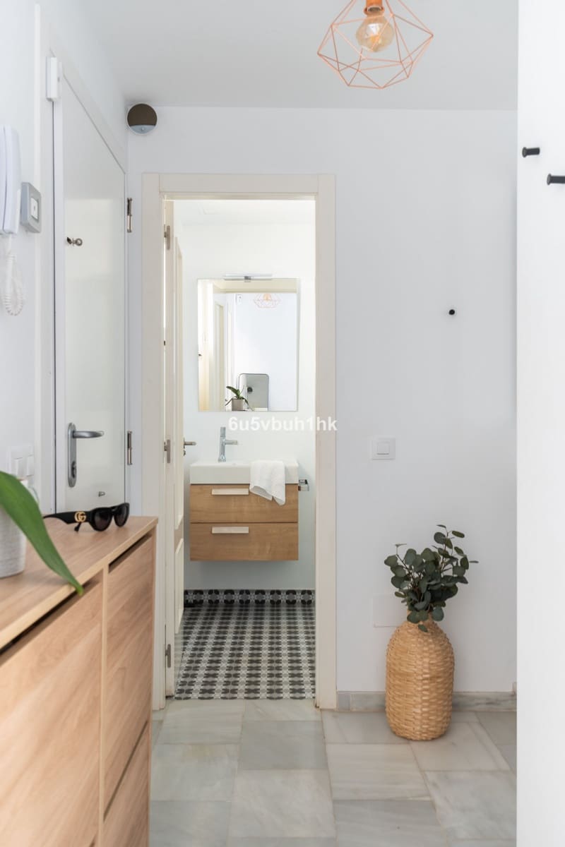 5 makuuhuone Omakotitalo myytävänä paikassa Fuengirola mukana uima-altaan - 614 000 € (Ref: 9518145)