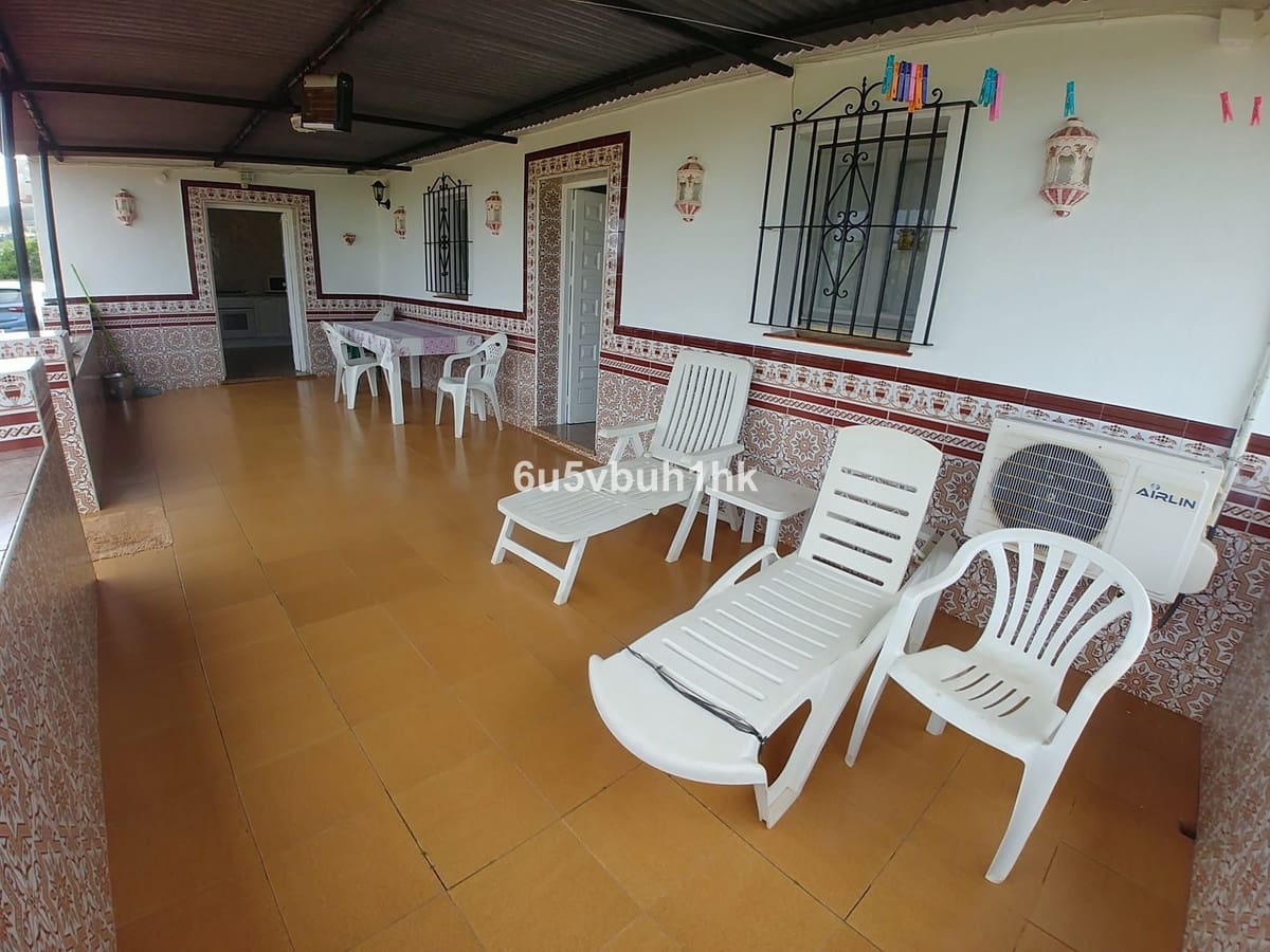 2 bedroom Finca/Country House for sale in Entrerrios - € 396,000 (Ref: 9518146)