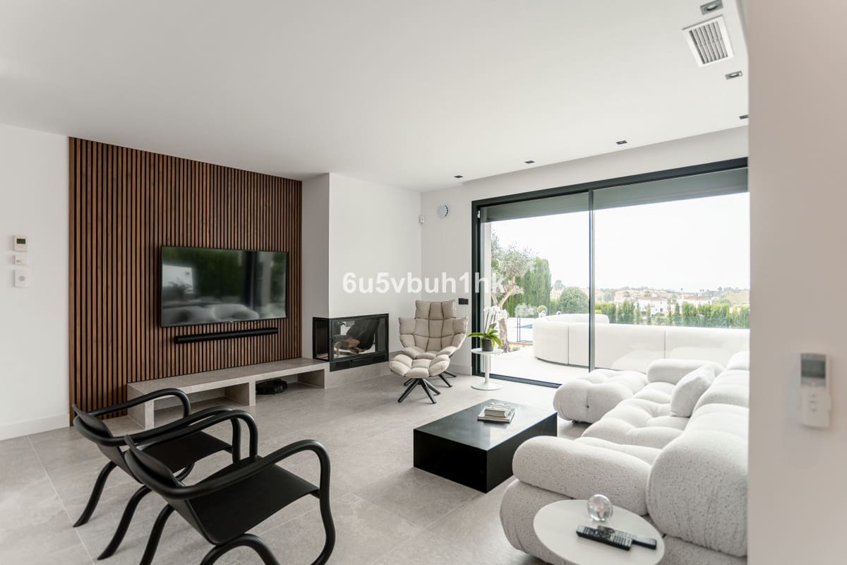 4 sypialnia Dom na sprzedaż w Estepona z basenem - 2 790 000 € (Ref: 9518148)