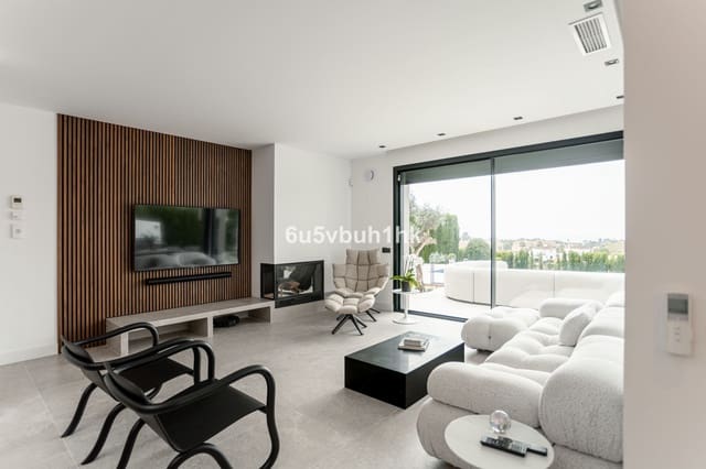 4 sypialnia Dom na sprzedaż w Parque Central, Estepona z basenem - 2 790 000 € (Ref: 9518148)