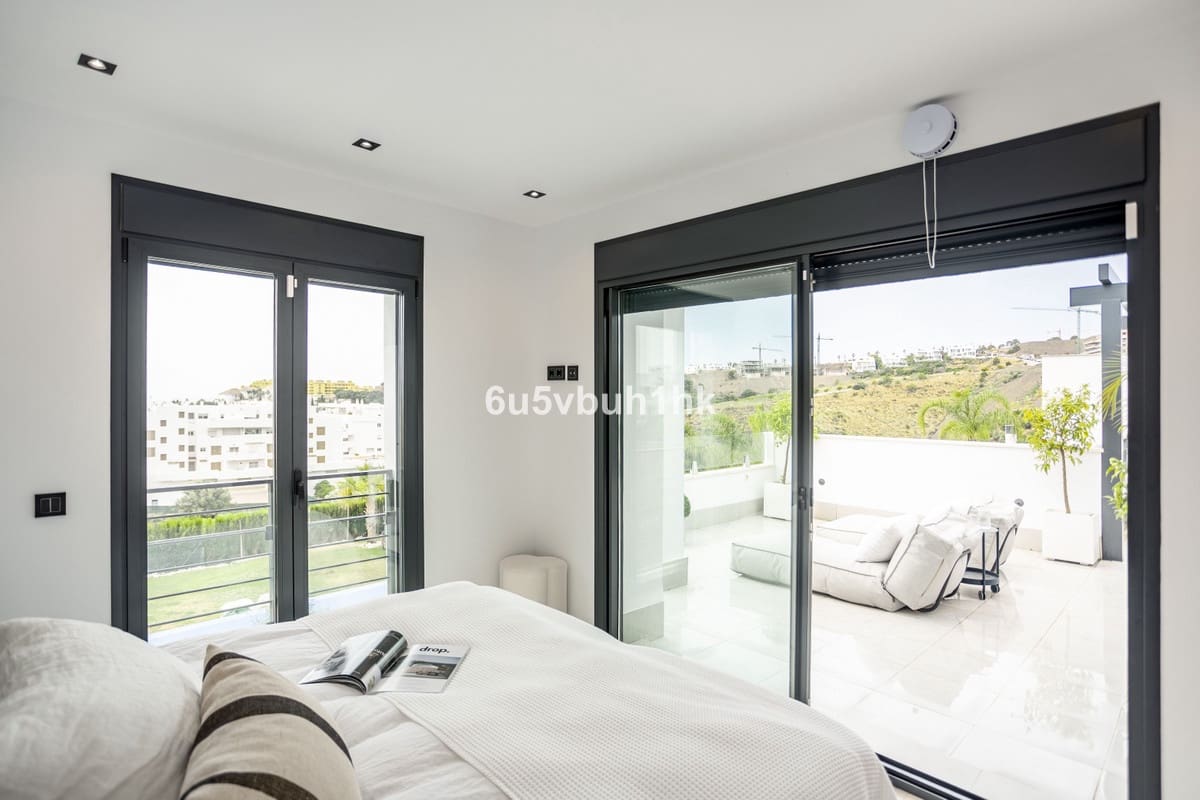 4 sypialnia Dom na sprzedaż w Estepona z basenem - 2 790 000 € (Ref: 9518148)