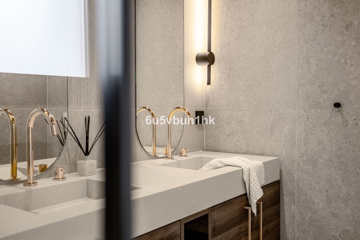 4 sypialnia Dom na sprzedaż w Estepona z basenem - 2 790 000 € (Ref: 9518148)