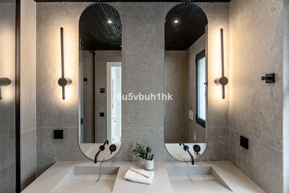 4 sypialnia Dom na sprzedaż w Estepona z basenem - 2 790 000 € (Ref: 9518148)