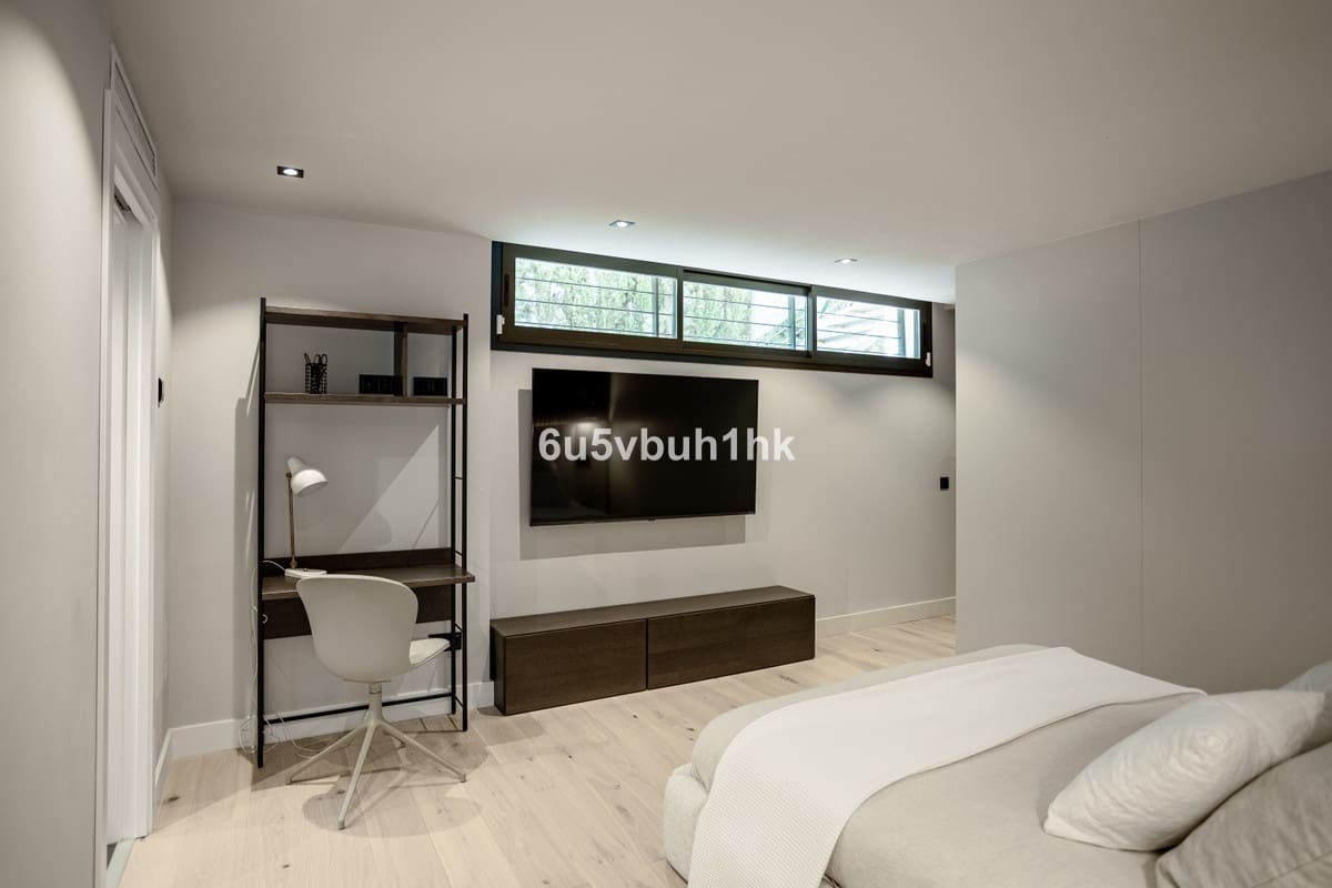 4 sypialnia Dom na sprzedaż w Estepona z basenem - 2 790 000 € (Ref: 9518148)