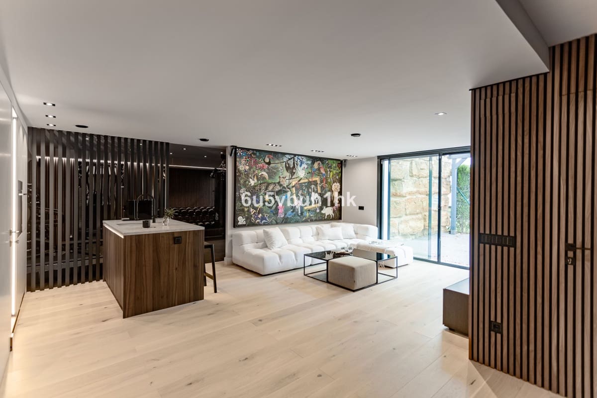 4 sypialnia Dom na sprzedaż w Estepona z basenem - 2 790 000 € (Ref: 9518148)