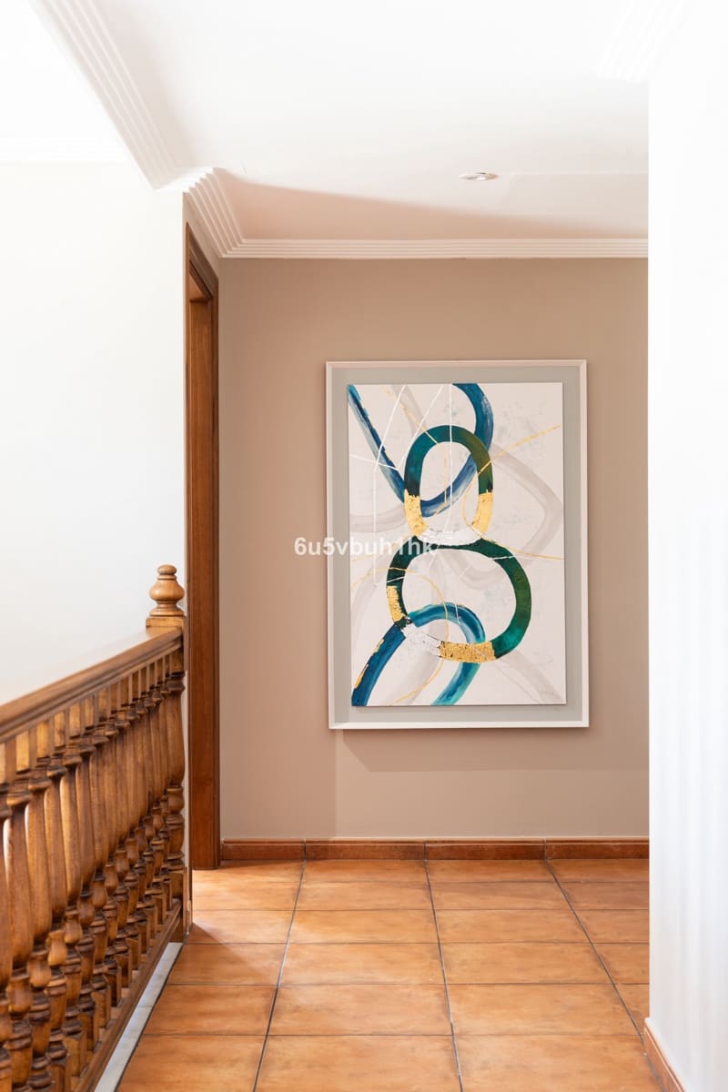 4 bedroom Villa for sale in San Pedro de Alcantara with pool - € 1,695,000 (Ref: 9518150)