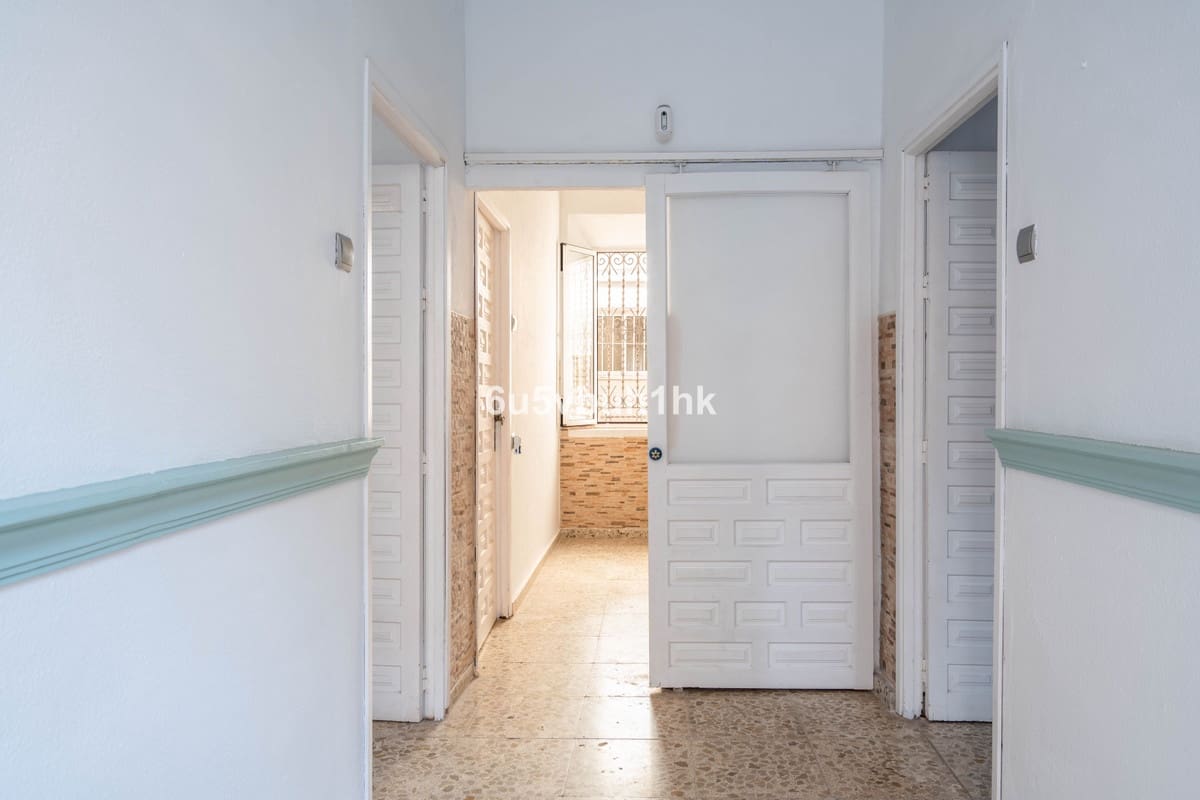 3 bedroom Townhouse for sale in Malaga city - € 395,000 (Ref: 9518155)