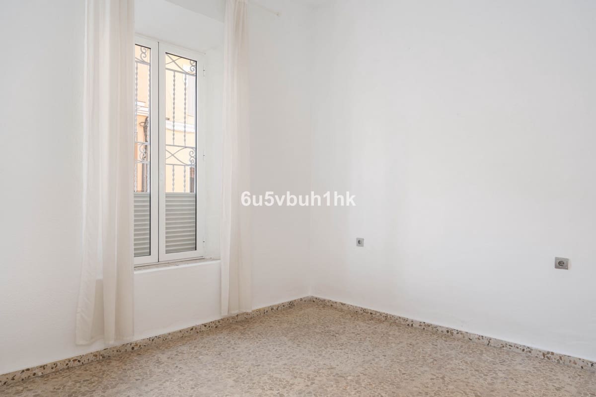 3 bedroom Townhouse for sale in Malaga city - € 395,000 (Ref: 9518155)