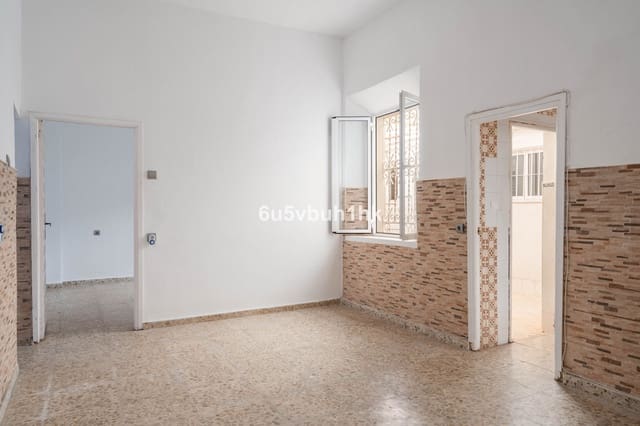 3 bedroom Townhouse for sale in Centro Historico, Málaga city - € 395,000 (Ref: 9518155)