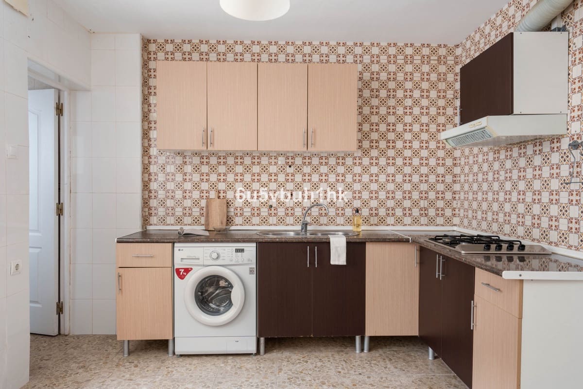 3 bedroom Townhouse for sale in Malaga city - € 395,000 (Ref: 9518155)