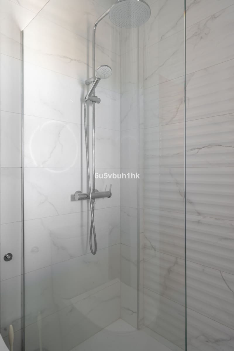 5 makuuhuone Huvila myytävänä paikassa Fuengirola mukana uima-altaan - 1 290 000 € (Ref: 9518156)