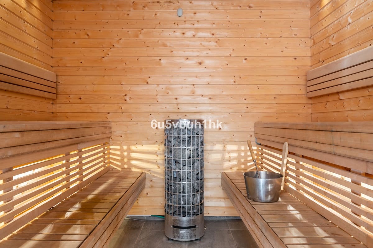 5 makuuhuone Huvila myytävänä paikassa Fuengirola mukana uima-altaan - 1 290 000 € (Ref: 9518156)