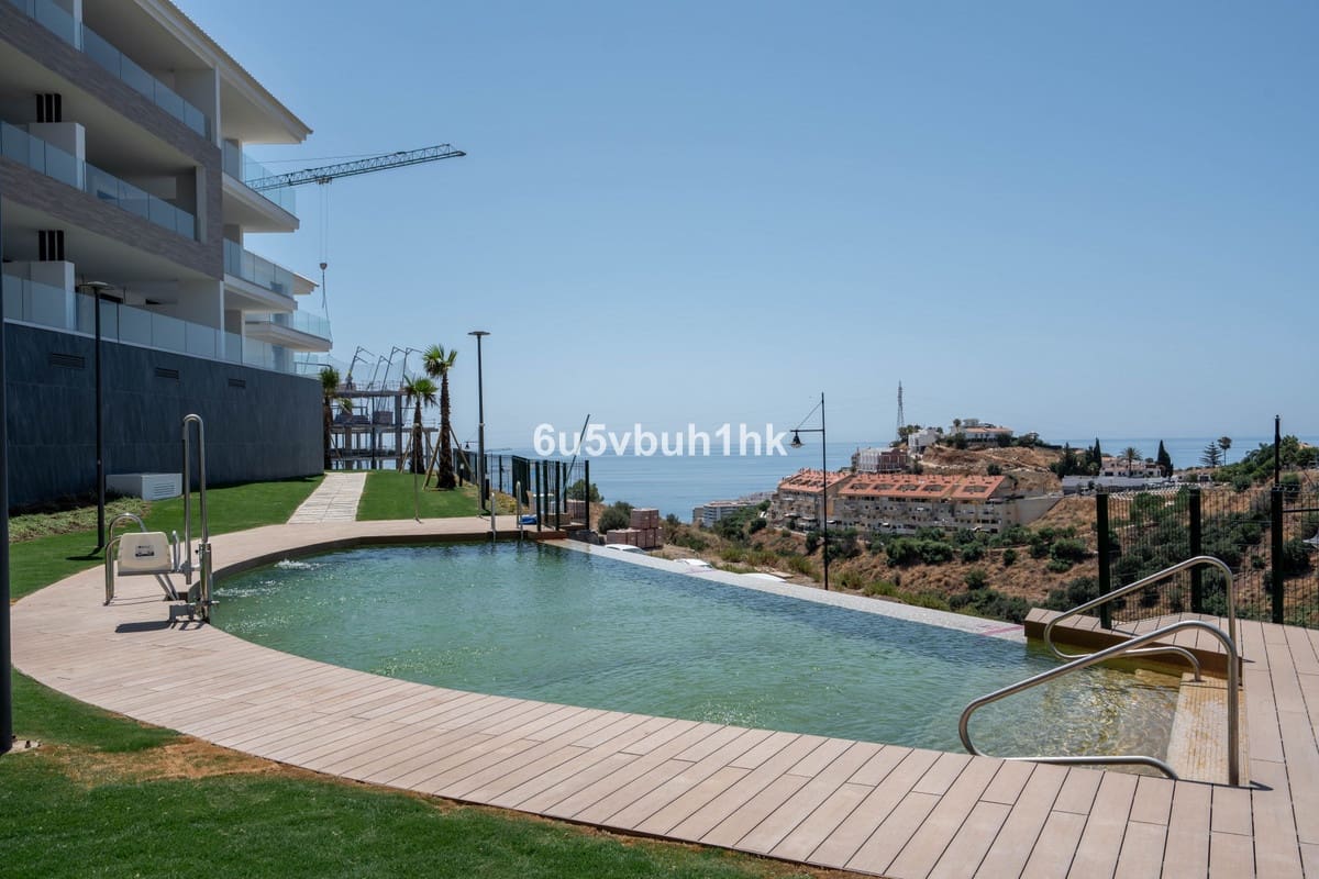 2 makuuhuone Huoneisto myytävänä paikassa Fuengirola mukana uima-altaan - 449 000 € (Ref: 9518158)