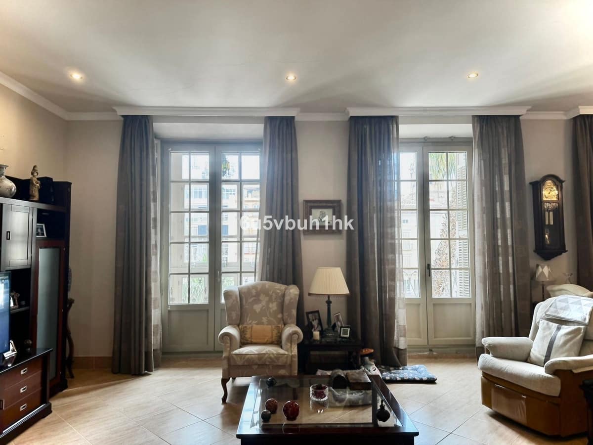 3 bedroom Apartment for sale in Malaga city - € 2,200,000 (Ref: 9518159)